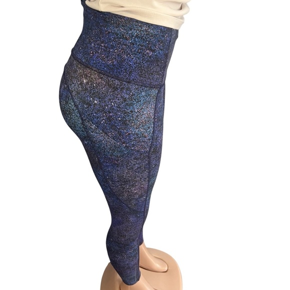 Lululemon Fast and Free Tight II 25"  Nulux Polar Lights Blue Multi - Picture 5 of 9